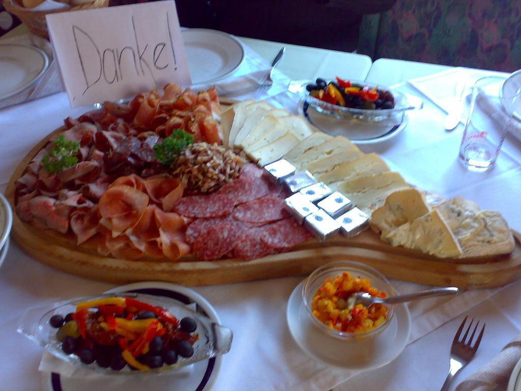 Gasthaus St. Valentin Chiusa Eksteriør bilde
